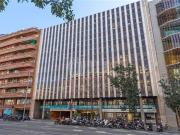 Oficina en alquiler en calle De Aragón, Barcelona, de...