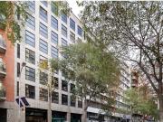 Oficina en alquiler en calle De Calàbria, Barcelona, de...