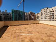 Oficina en alquiler en calle De Calàbria, Barcelona, de...