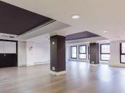 Oficina en alquiler en calle De Calàbria, Barcelona, de...