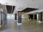 Oficina en alquiler en calle De Calàbria, Barcelona, de...