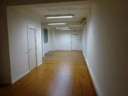 Oficina en alquiler en calle De Cartagena, Barcelona, de...