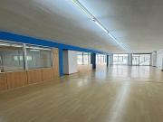 Oficina en alquiler en calle De Llull, Barcelona, de 400...