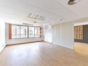 Oficina en alquiler en calle De Plató, Barcelona, de 76...