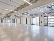 Oficina en alquiler en calle De Provença, Barcelona, de...