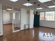 Oficina en alquiler en calle De Tuset, Barcelona, de 140...