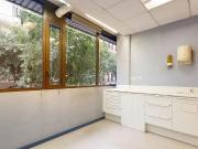 Oficina en alquiler en calle De València, Barcelona, de...