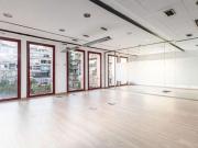 Oficina en alquiler en calle De València, Barcelona, de...