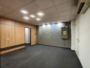 Oficina en alquiler en calle De València, Barcelona, de...