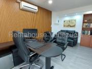 Oficina en Alquiler en Caracas Chuao Distrito Federal 98 m2