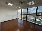 Oficina en Alquiler en El Bosque, Caracas