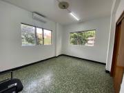 OFICINA EN ALQUILER EN LAS MERCEDES 50 M2 2 CUBICULOS, 1...