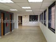 Oficina en Alquiler en Los Dos Caminos, Caracas