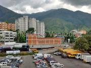 Oficina en Alquiler en Los Dos Caminos, Caracas