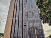 Oficina en Alquiler en Los Dos Caminos, Caracas