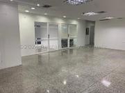Oficina en Alquiler en Maracaibo Zulia 153 m2