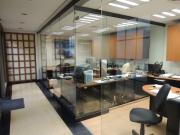 Oficina en alquiler en planta baja de edificio colonia...