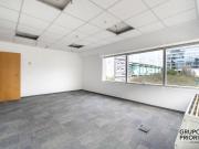 Oficina en alquiler en Puerto Madero con cochera!