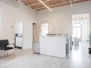 Oficina en alquiler en ronda De la Universitat,...