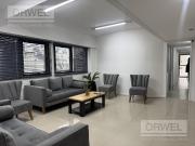 Oficina en Alquiler IMPLECABLE y Luminosa Ideal...