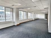 Oficina en Arriendo en A pasos del Metro Tobalaba