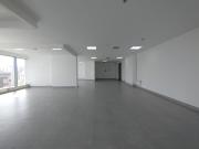 Oficina en arriendo en Alto Prado