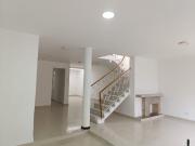 oficina en arriendo en belalcazar. Cod A7006201