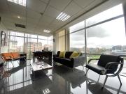 Oficina En Arriendo En Bogota En Santa Barbara A222331