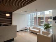 Oficina en Arriendo en Cerro El Plomo con Manquehue Norte