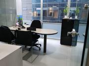 Oficina en arriendo en Chico Reservado