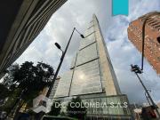 OFICINA EN ARRIENDO EN EL PISO 20 DEL EDIFICIO BACAT BOGOT