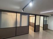 oficina en arriendo en lago gaitan. Cod A3663402