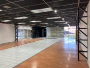 Oficina en Arriendo en Local Comercial en Pleno Centro...