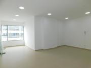 oficina en arriendo en manga. Cod A90766