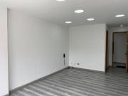oficina en arriendo en polo club. Cod A1945503