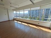 Oficina en Arriendo en Portal La Dehesa