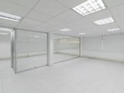 oficina en arriendo en santa bárbara. Cod A10093