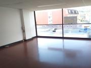 oficina en arriendo en santa barbara oriental. Cod A1285801