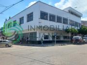 oficina en arriendo en sector comercial. Cod A17048