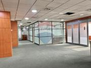 Oficina en Arriendo Piso Completo de 1.179 m²