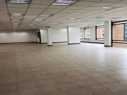oficina en arriendo/venta en chico norte. Cod A700188