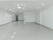 oficina en arriendo/venta en santa bibiana. Cod A10064