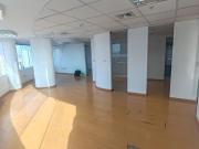 OFICINA EN EDIFICIO EMPRESARIAL 184M2, 3 ESTACIONAMIENTOS