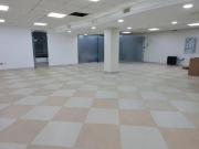 OFICINA EN EDIFICIO EMPRESARIAL 292M2, 4 estacionamientos