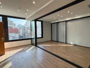 Oficina en Esquina Renovada Lista para Entrar