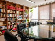 Oficina en venta amoblada en piso exclusivo sobre calle...