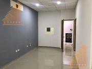 Oficina en renta en torre corporativa con seguridad y...