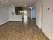 Oficina en San Isidro recién remodelada, Linda!