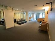 Oficina en Tribunales vista abierta a Teatro Colón