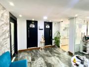 Oficina en venta 83 m2 remodelada Edifcio Amazonas...